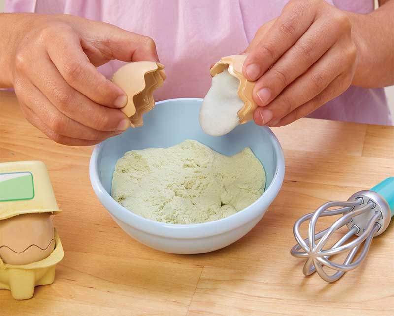 CREATIVE CHEFS BLUEY - PAVLOVA CAKE KIT