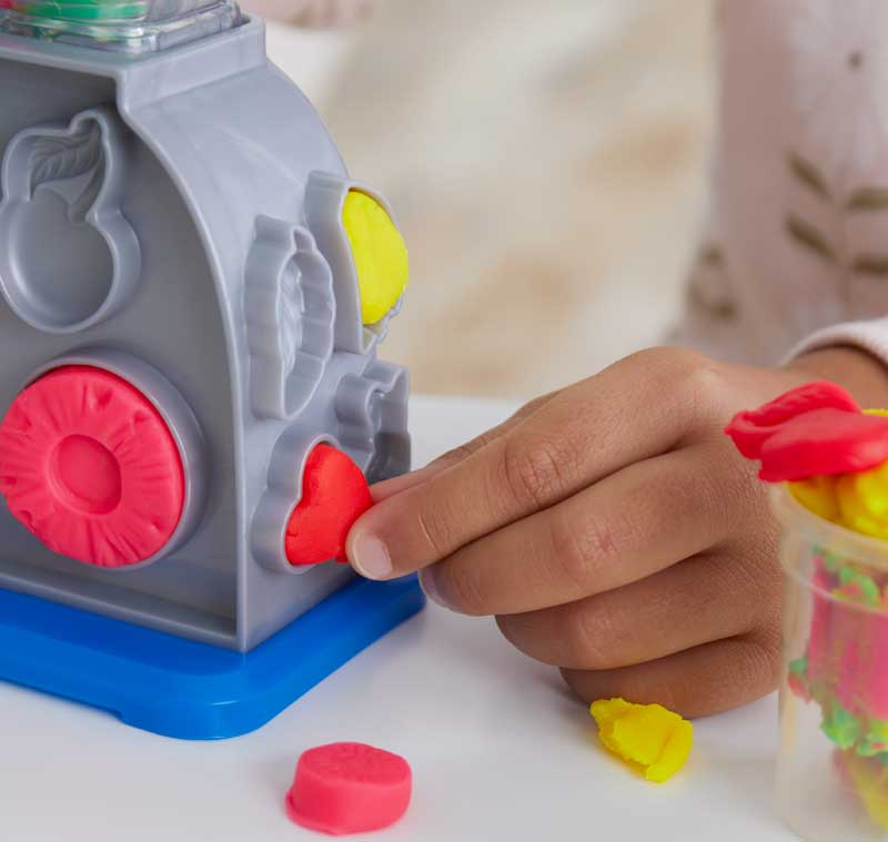 PLAY-DOH SWIRLIN SMOOTHIES BLENDER PLAYSET