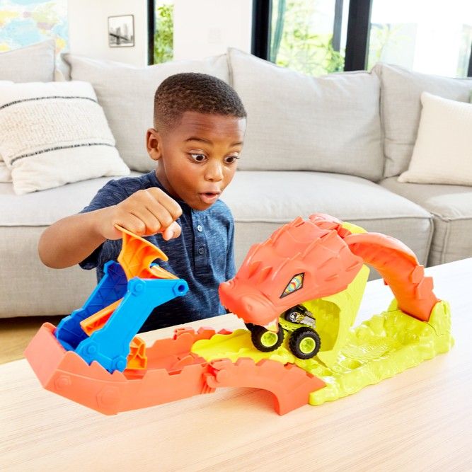 Hot Wheels Monster Trucks 1:64 Snake Slam Takedown