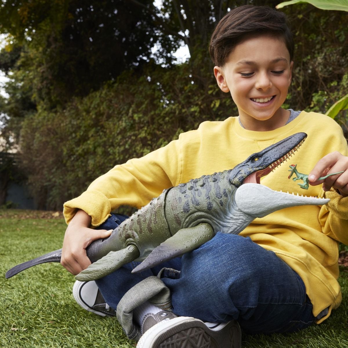 Jurassic World Rebirth Bite 'N Blast Mosasaurus – 25.7-Inch Dinosaur Action Figure with Dilophosaurus